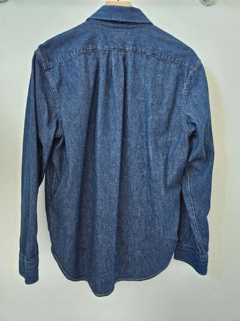 Banana Republic Men's Dark blue denim shirt standard fit size M